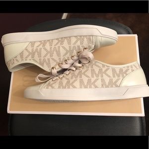 Michael Kors City Sneakers Size 7